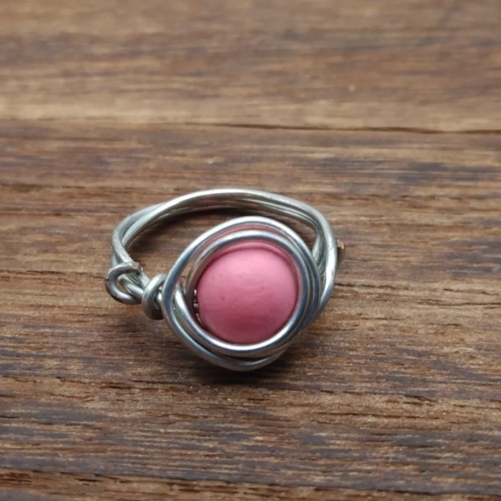 Pink bubblegum silver twist wire ring‎ size 5 R269